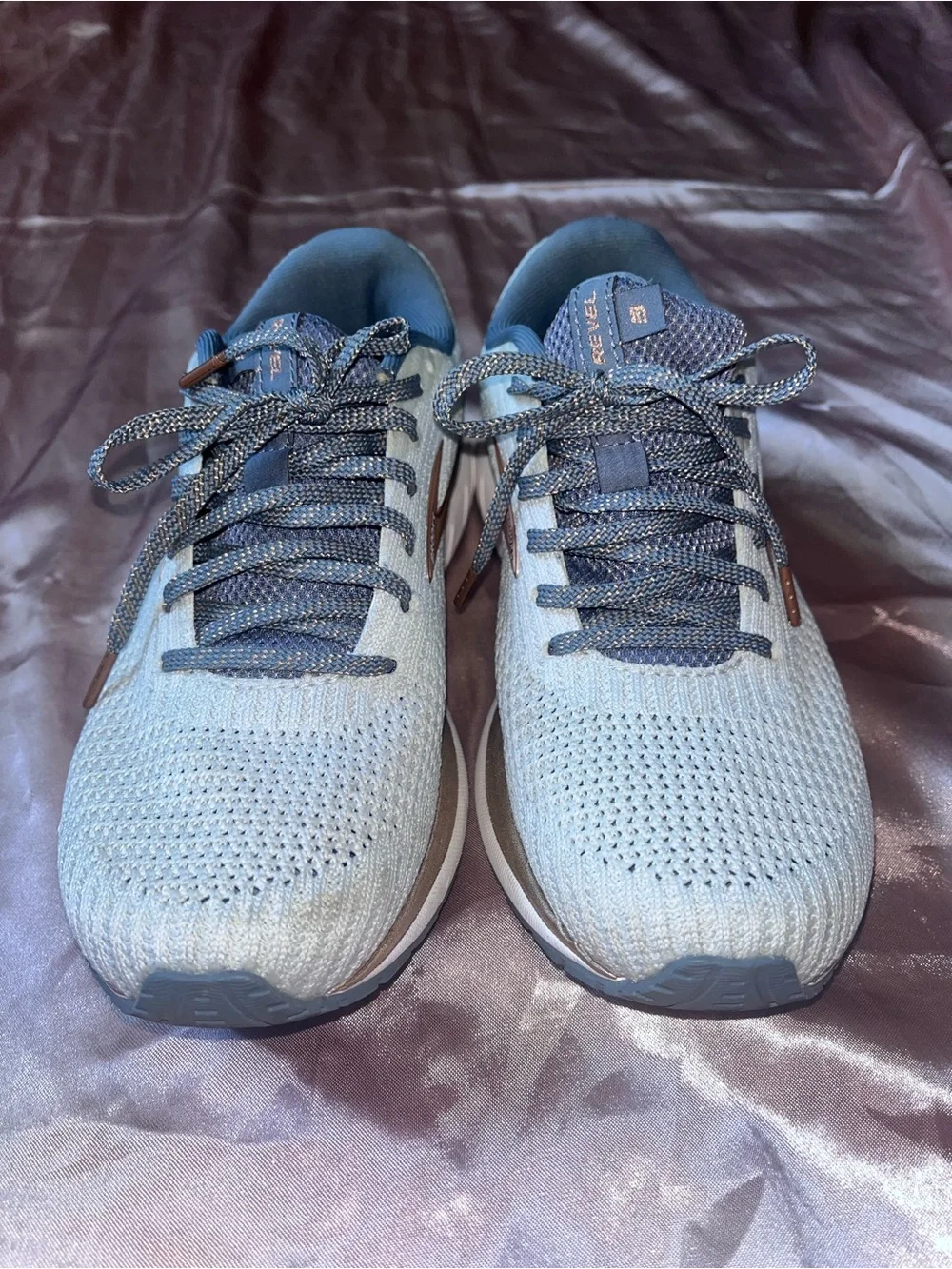 Brooks Women’s Gray Revel 3 Running Shoes with Rose Gold Logo